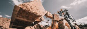 Wheel bucket loader